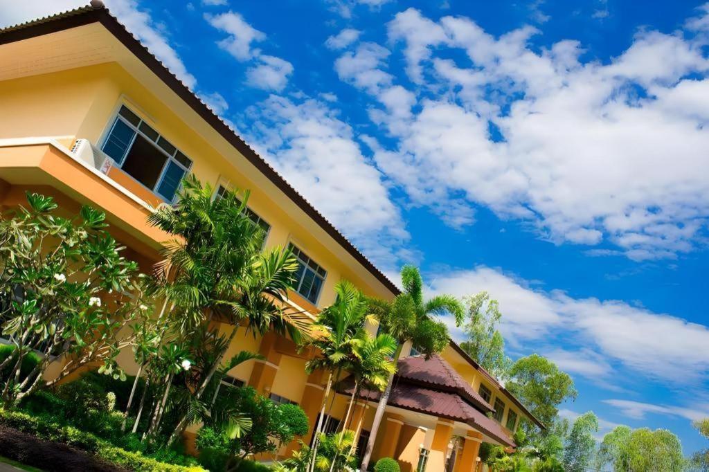 Rajapruek Place Chiang Mai Exterior foto